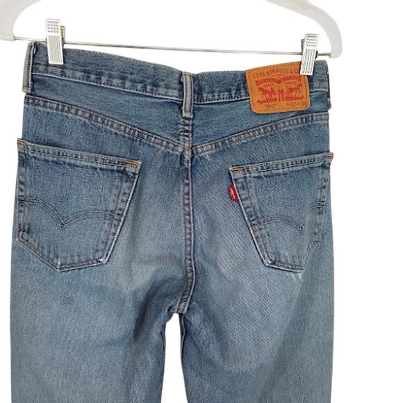 Levi’s 501 Straight Distressed Ripped Jeans Light Wash Button Fly Women’s 30x36 - Picture 3 of 5